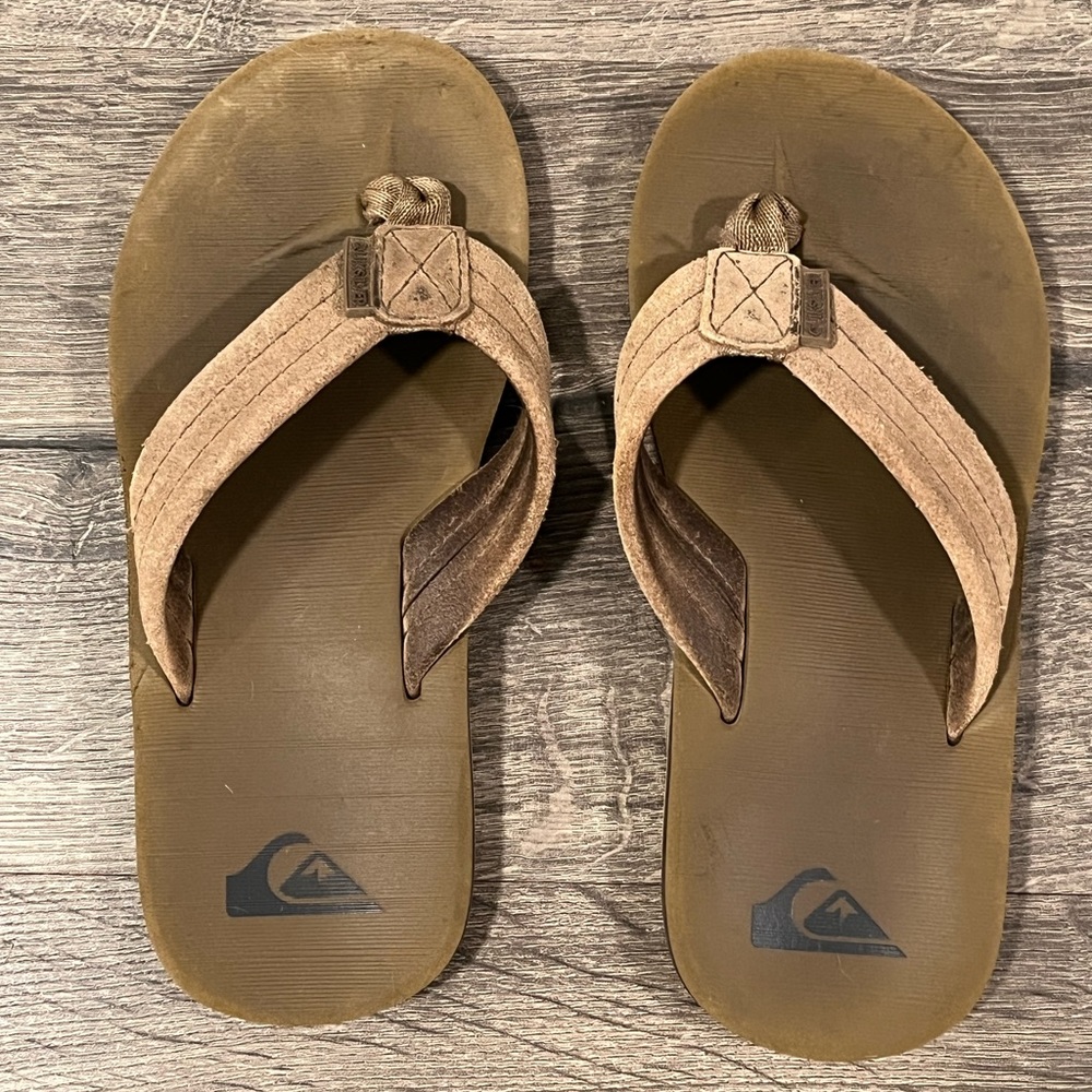 Kids Quicksilver Flip-flops SIZE UNKNOWN